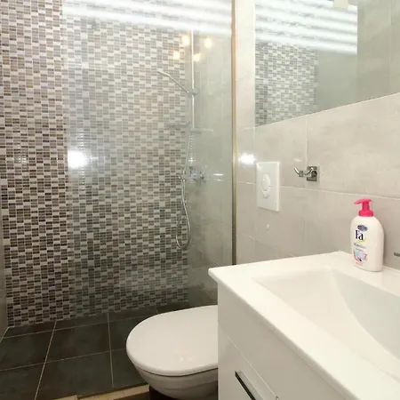Apartman Dubreta